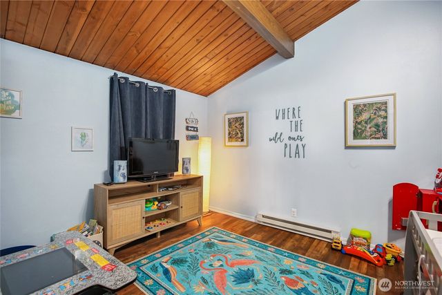 1968 State Route 105, Aberdeen, WA 98520