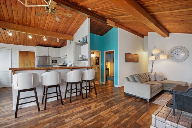 1968 State Route 105, Aberdeen, WA 98520