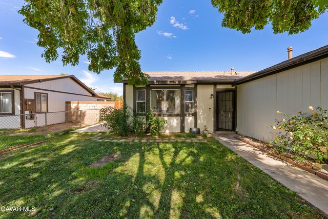 2233 Morningside Avenue, Lancaster, CA 93535
