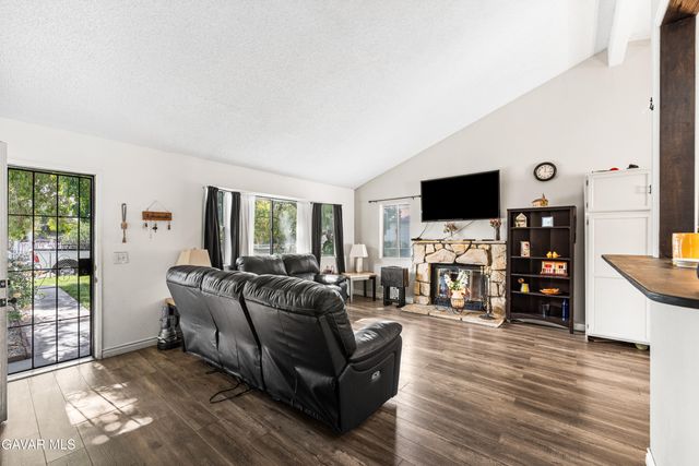 2233 Morningside Avenue, Lancaster, CA 93535