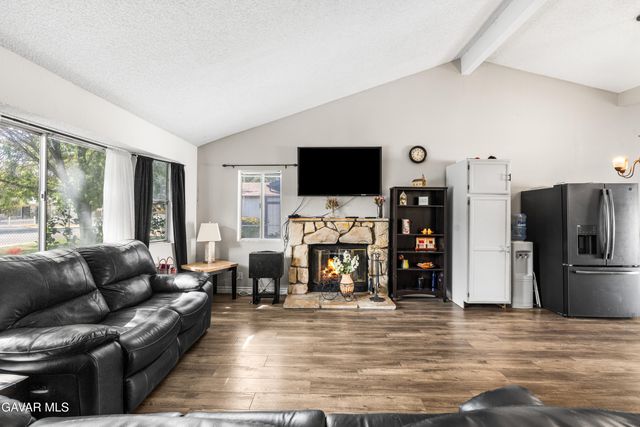 2233 Morningside Avenue, Lancaster, CA 93535
