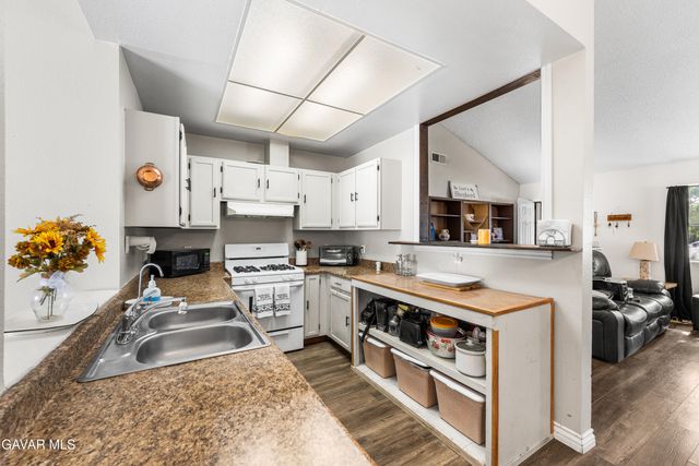 2233 Morningside Avenue, Lancaster, CA 93535