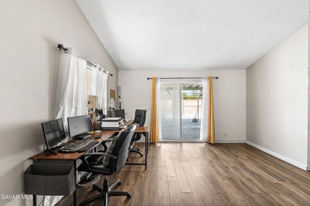 2233 Morningside Avenue, Lancaster, CA 93535