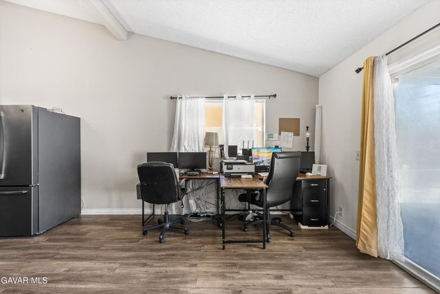 2233 Morningside Avenue, Lancaster, CA 93535