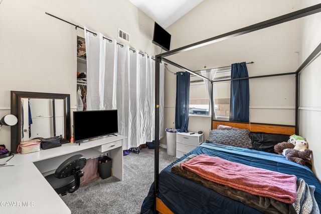 2233 Morningside Avenue, Lancaster, CA 93535