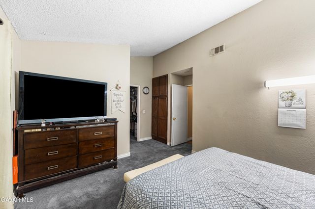 2233 Morningside Avenue, Lancaster, CA 93535