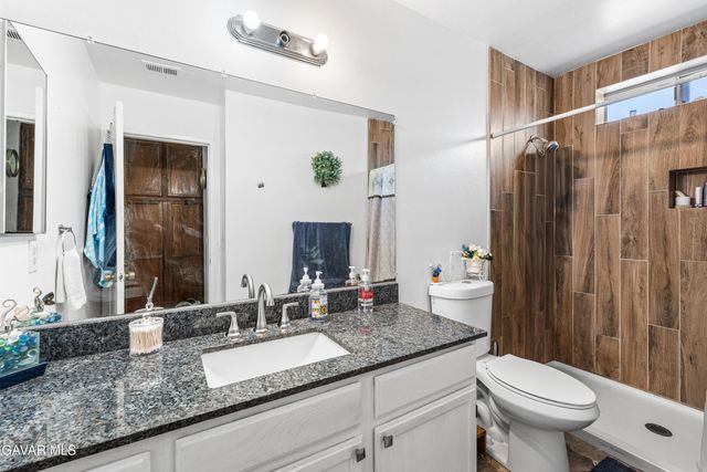 2233 Morningside Avenue, Lancaster, CA 93535