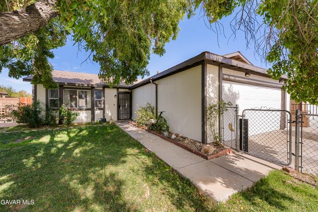 2233 Morningside Avenue, Lancaster, CA 93535