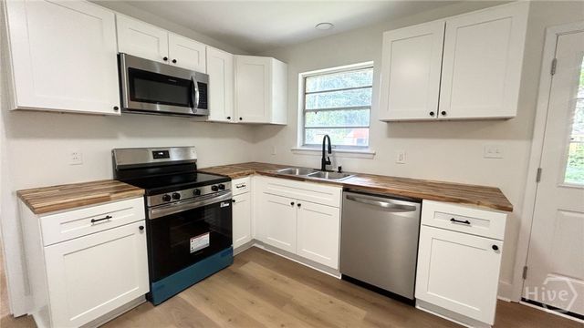 413 Barnhill Drive, Savannah, GA 31406