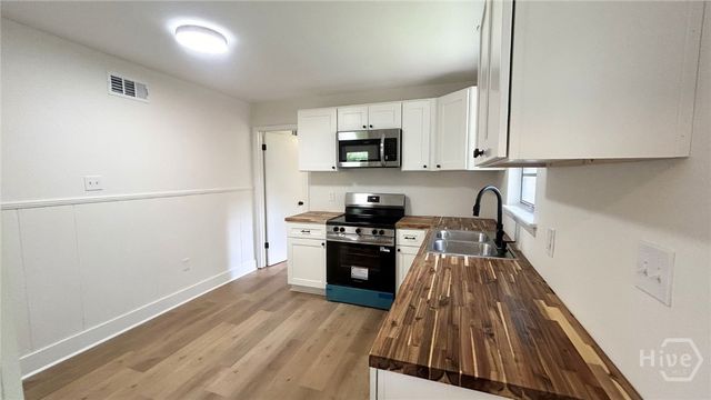 413 Barnhill Drive, Savannah, GA 31406