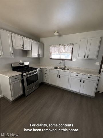 4130 Woodmere Drive, Austintown, OH 44515