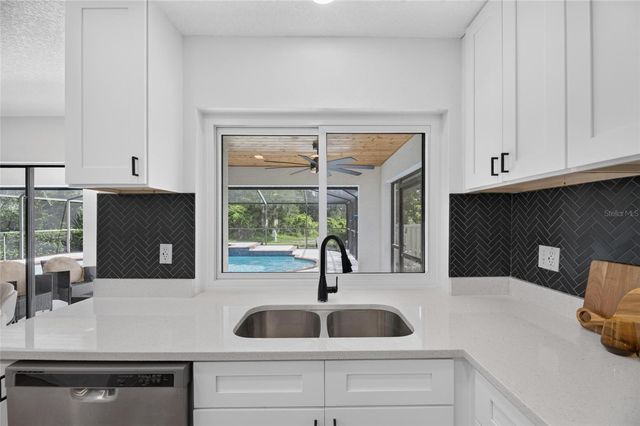 104 BARRINGTON DRIVE, Brandon, FL 33511