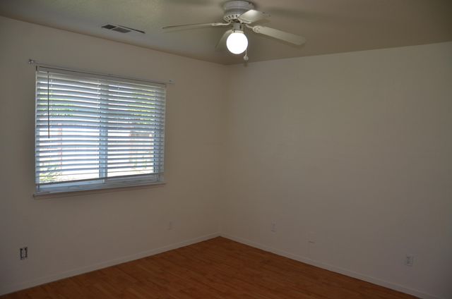 634 W Vassar Avenue, Visalia, CA 93277