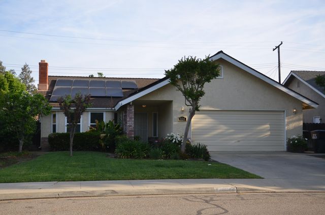 634 W Vassar Avenue, Visalia, CA 93277