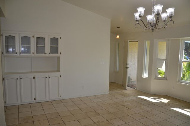 634 W Vassar Avenue, Visalia, CA 93277