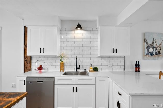 102 Meyers Road, Salina, NY 13088