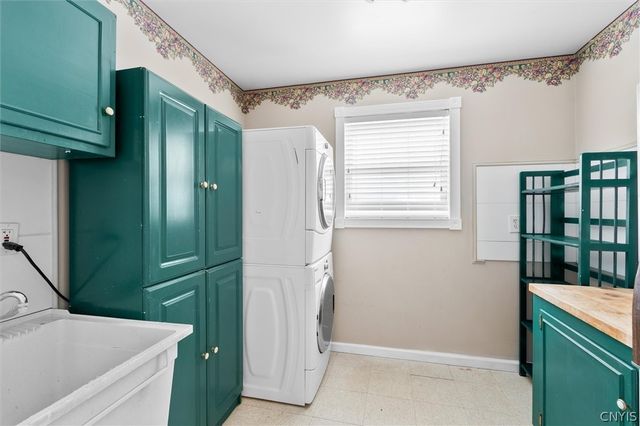 102 Meyers Road, Salina, NY 13088