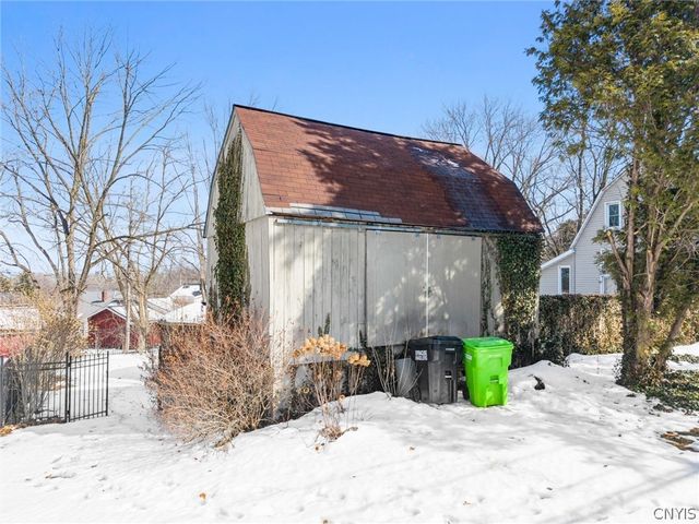 102 Meyers Road, Salina, NY 13088