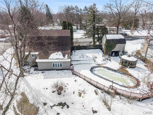 102 Meyers Road, Salina, NY 13088