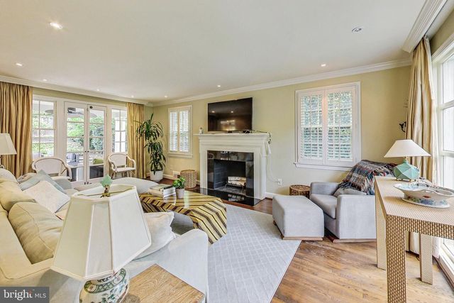 4831 CALVERT ST NW, Washington, DC 20007