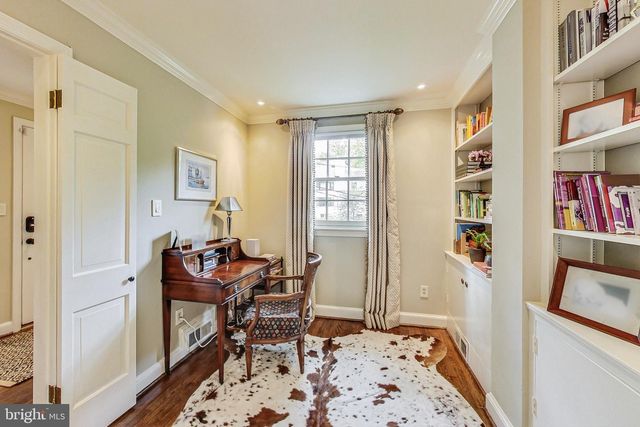 4831 CALVERT ST NW, Washington, DC 20007