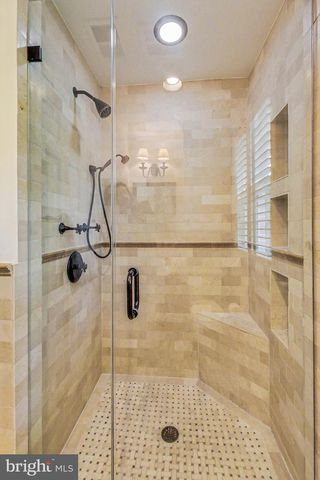 4831 CALVERT ST NW, Washington, DC 20007