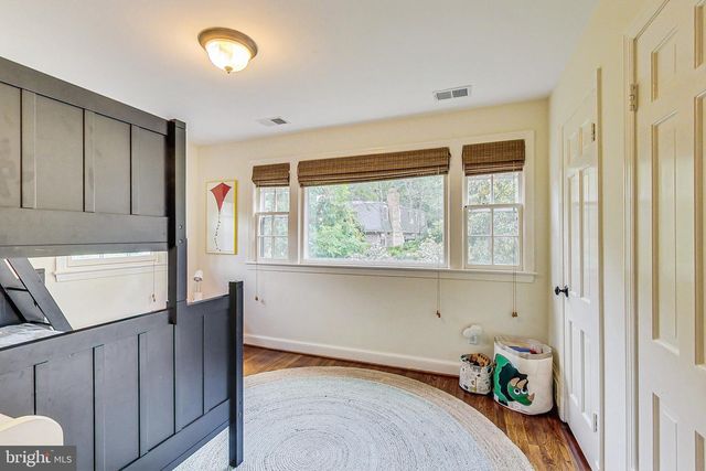 4831 CALVERT ST NW, Washington, DC 20007