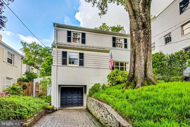 4831 CALVERT ST NW, Washington, DC 20007