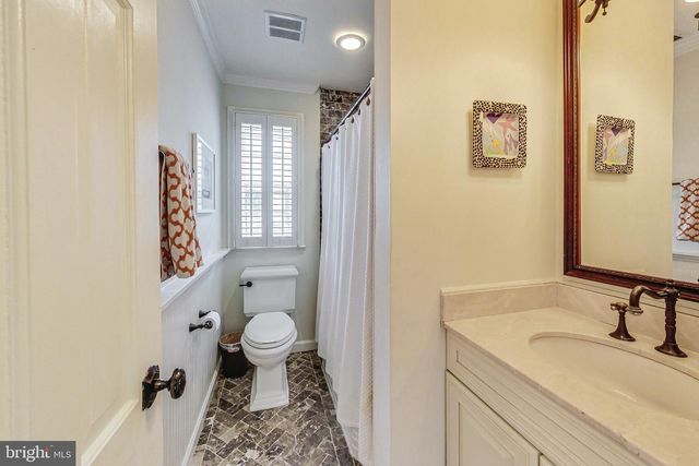 4831 CALVERT ST NW, Washington, DC 20007
