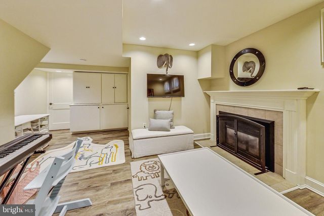 4831 CALVERT ST NW, Washington, DC 20007