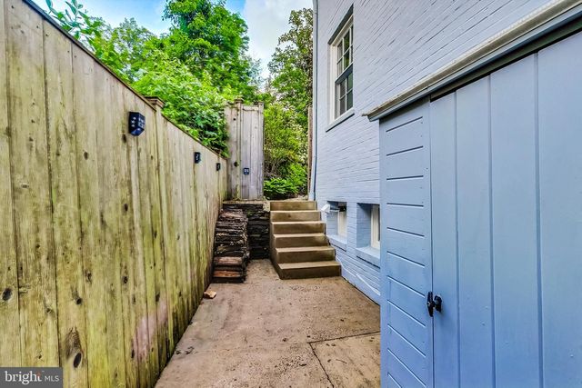 4831 CALVERT ST NW, Washington, DC 20007