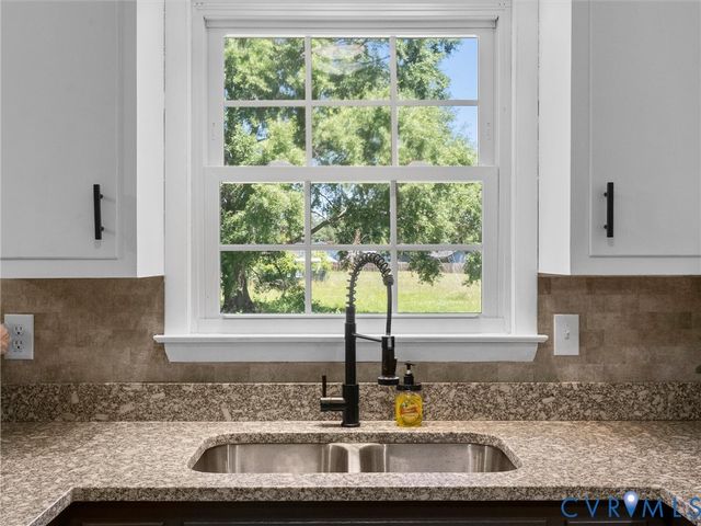 3007 River Rd, Hopewell, VA 23860