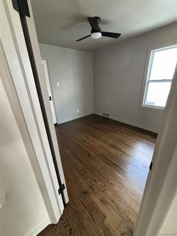 15939 Norborne, Redford, MI 48239