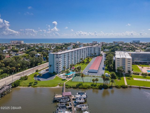 100 Silver Beach Ave Apt 202, Daytona Beach, FL 32118