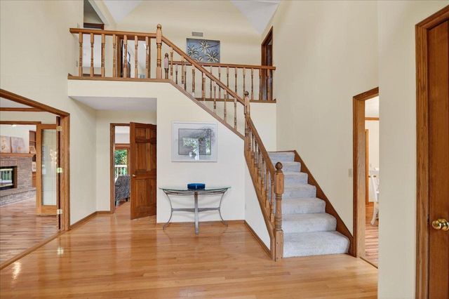 2 Plover Circle, Madison, WI 53717