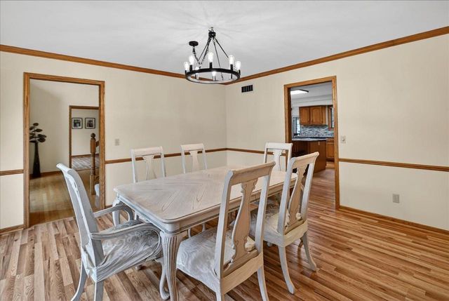 2 Plover Circle, Madison, WI 53717