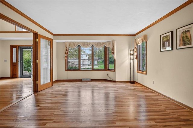 2 Plover Circle, Madison, WI 53717