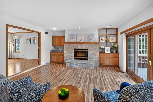 2 Plover Circle, Madison, WI 53717