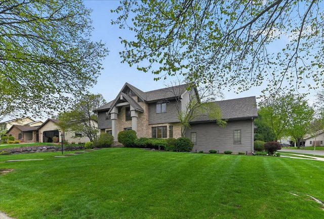 2 Plover Circle, Madison, WI 53717