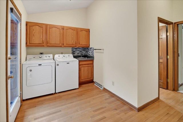 2 Plover Circle, Madison, WI 53717