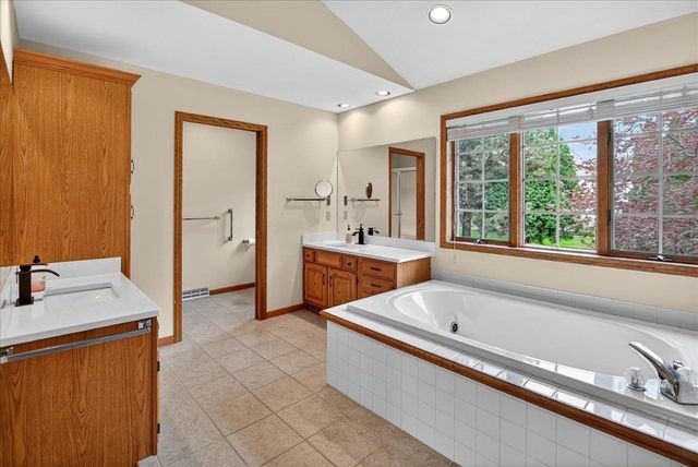 2 Plover Circle, Madison, WI 53717