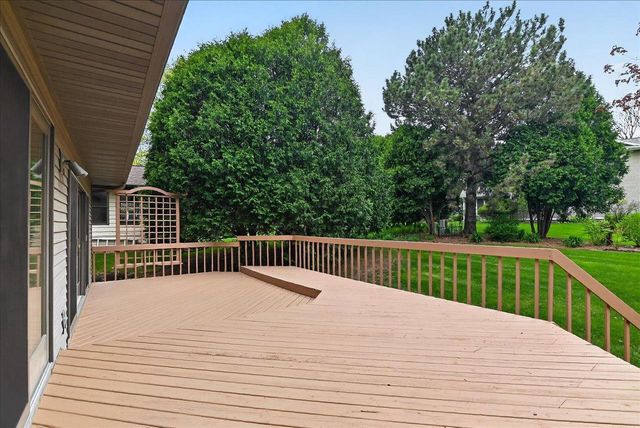 2 Plover Circle, Madison, WI 53717