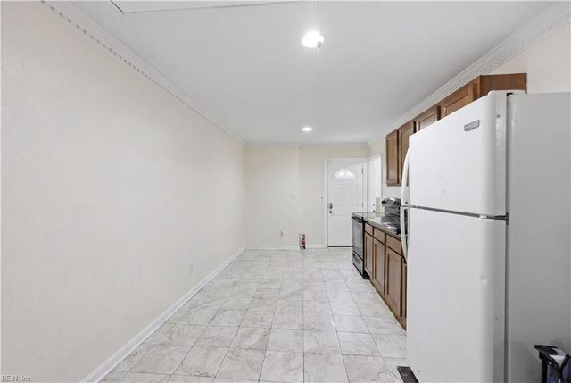 3800 Shoreline DR, Portsmouth, VA 23703