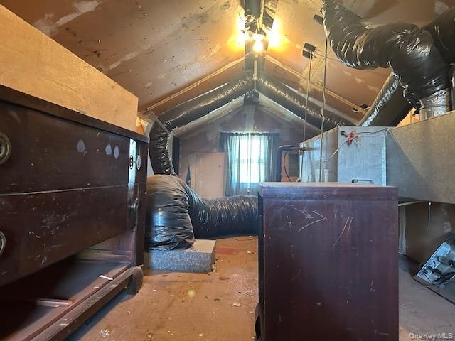 389 Hamilton Avenue, Hewlett, NY 11557