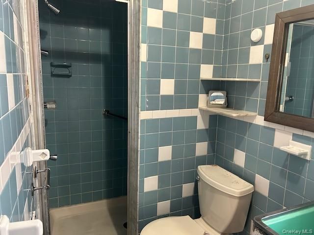 389 Hamilton Avenue, Hewlett, NY 11557