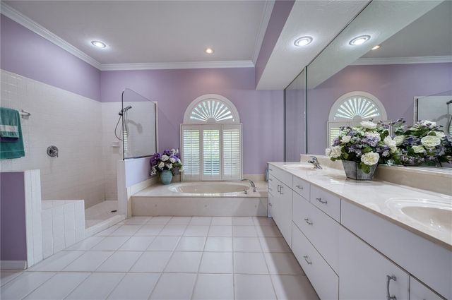 6802 DREWRYS BLUFF, Bradenton, FL 34203
