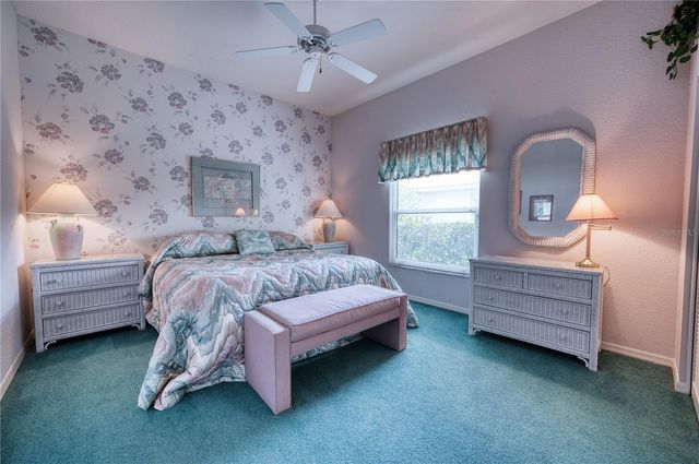 6802 DREWRYS BLUFF, Bradenton, FL 34203