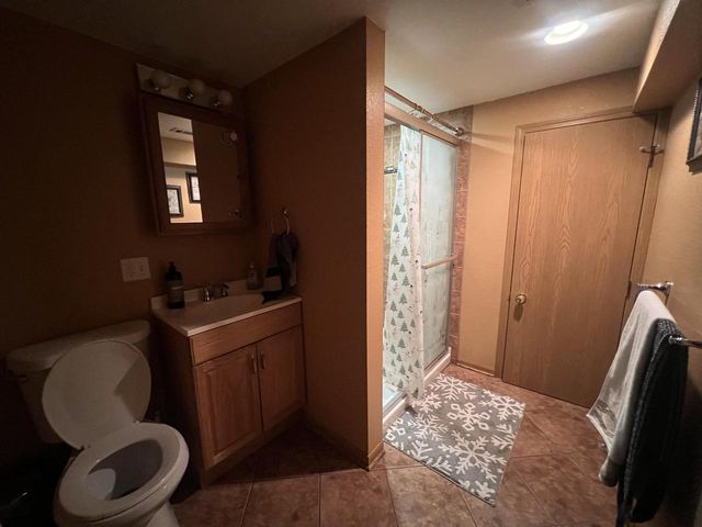5324 W Allerton AVENUE, Greenfield, WI 53220