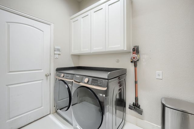 2246 Longview Road, Irving, TX 75063