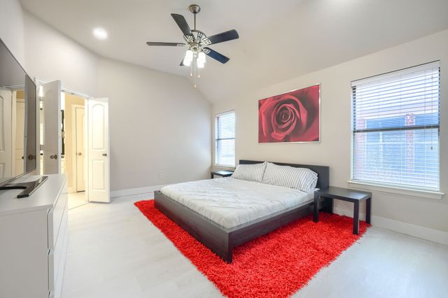2246 Longview Road, Irving, TX 75063
